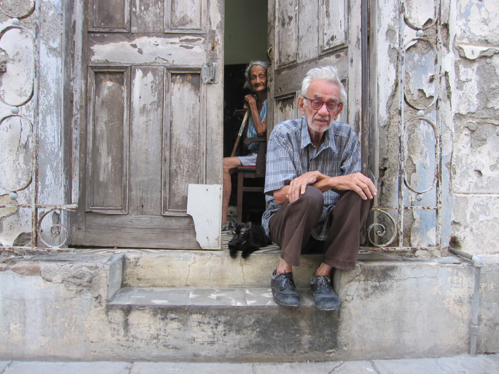 Ancianos cubanos. Foto: PIN