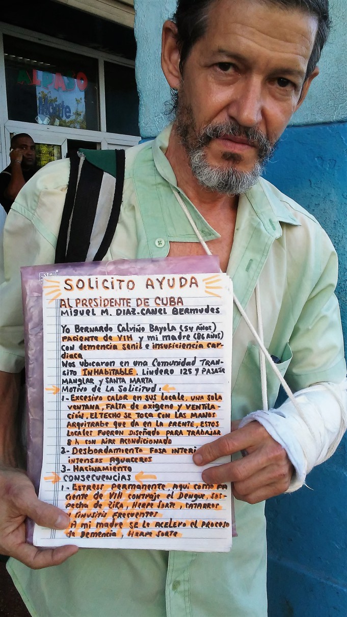 Bernardo Calvino Bayola en su reclamo por la Habana Vieja. Foto: Mario Hechevarría Driggs